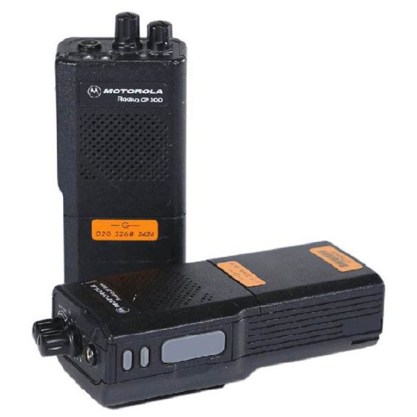 Motorola GP 300 UHF VHF Handheld Professional Walkie Talkie - Image 4