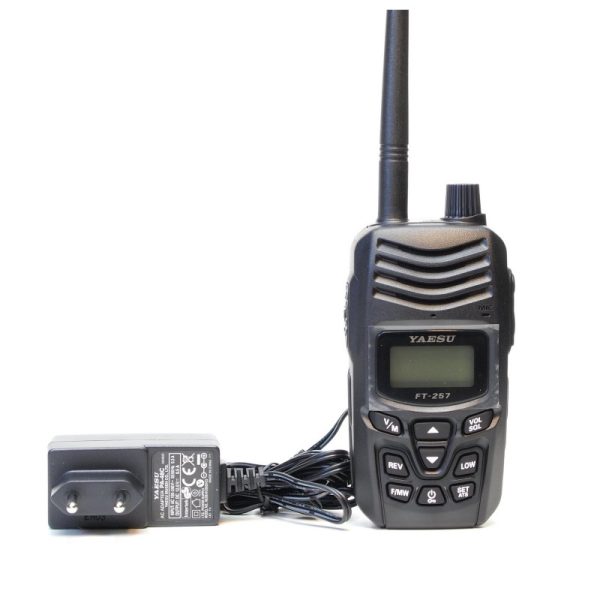 Yaesu FT-257 UHF 70cm Single Band Amateur FM Handheld Transceiver - Image 4